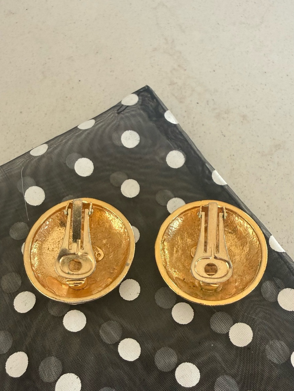 Vintage CHANEL Clip On Earrings - Picture 2 of 10